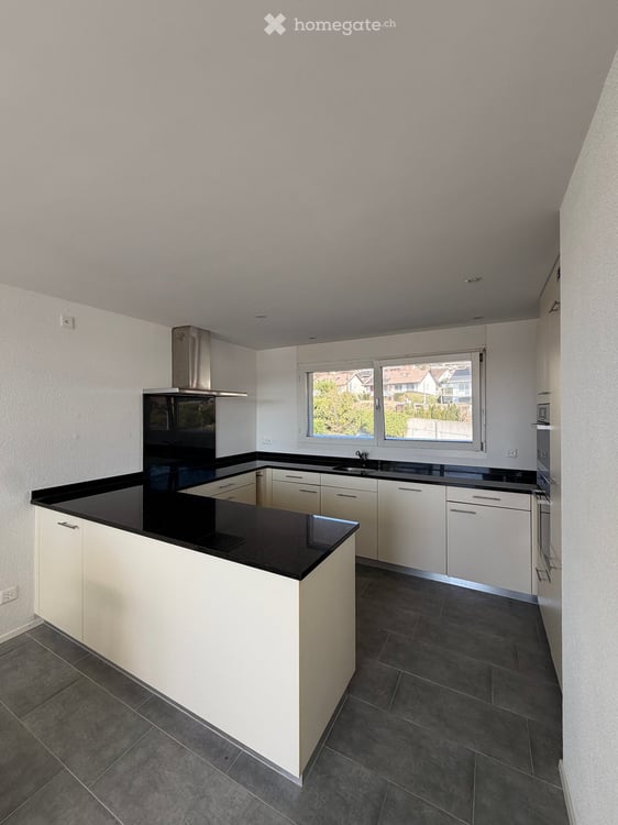 Schöne und helle 4.5-Zimmer Maisonette-Wohnung in Zufikon 5