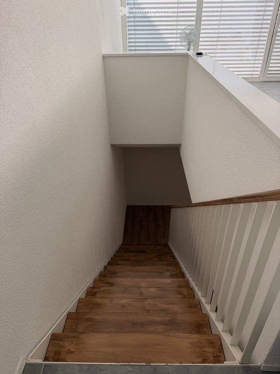 Schöne und helle 4.5-Zimmer Maisonette-Wohnung in Zufikon 8
