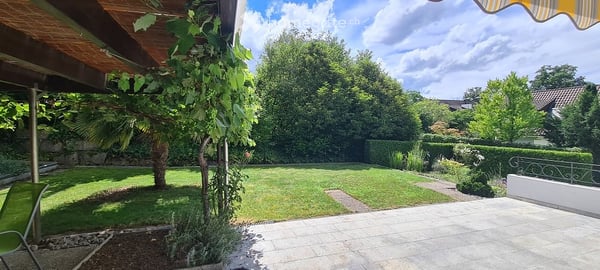 Schönes freistehendes Einfamilienhaus / Beautiful detached house 3