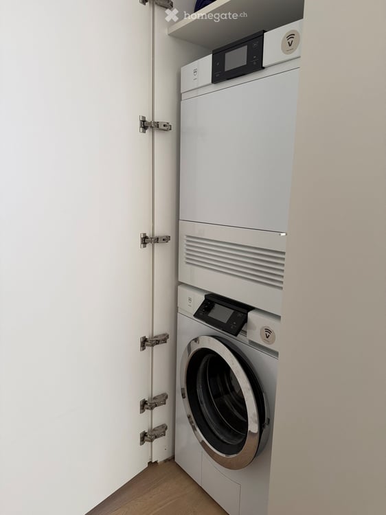 Schöne, neuwertige Wohnung an sehr ruhiger Lage in Höngg 9