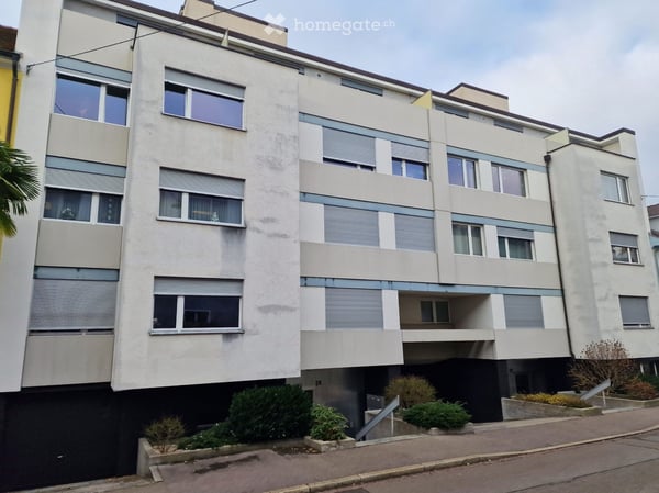 Attika mit 2 Balkonen im Gotthelfquartier