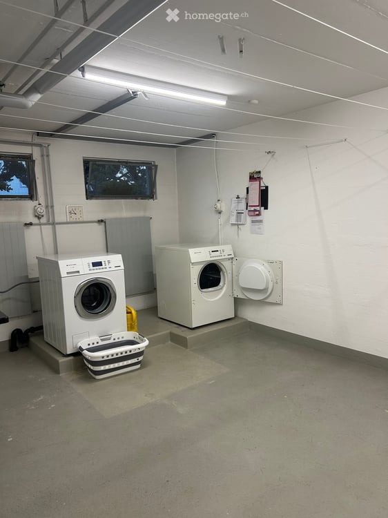 Helle und ruhige 4.5-Zimmer-Wohnung im obersten Stockwerk mit herrlicher Aussicht 23