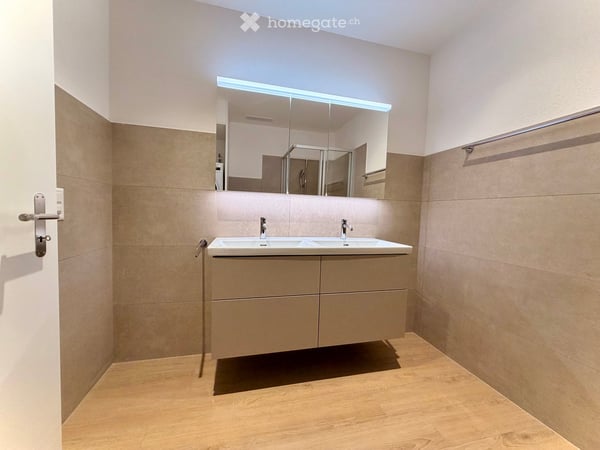 Moderne 3.5-Zimmer-Neubauwohnung mit Balkon in Altbüron 8