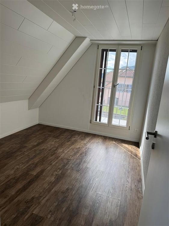 Charmante 3-Zimmer-Dachwohnung in ruhiger Lage von Egerkingen 6