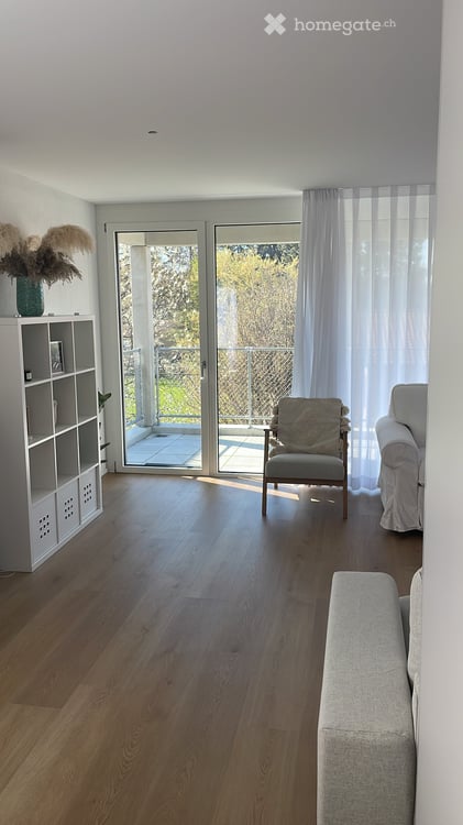 Neuwertige 3.5-Zimmer-Wohnung mit Balkon, optionalem Tiefgaragenplatz und bester ÖV-Anbindung 6