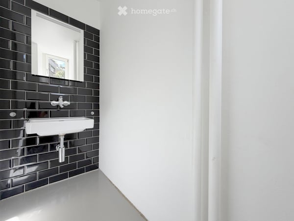 Zentrale helle Altbau-Wohnung mit moderner Küche und privatem Gartensitzplatz 8