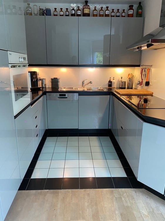 Möblierte 4½-Zimmer-Wohnung am Rosenberg in Luzern 5