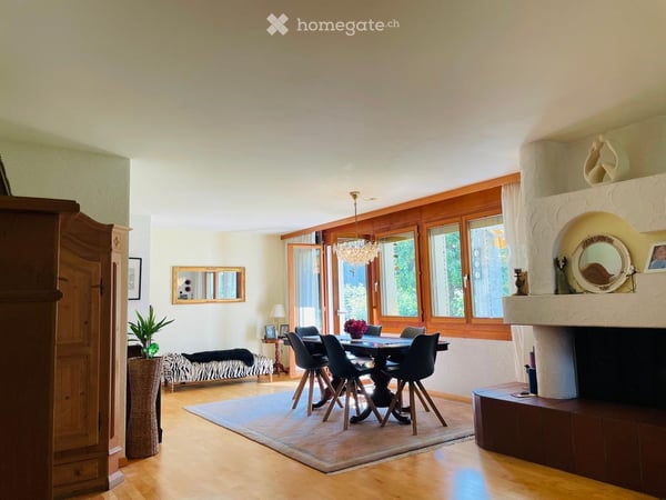 Grosszügige 6.5-Zimmer-Duplex-/Maisonette-Wohnung mit zauberhaftem Garten in Grabs 4