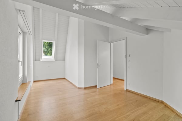 Sonnige, ruhige 5.5-Zimmer-Maisonettewohnung mit Lift im Herzen von Arlesheim 7