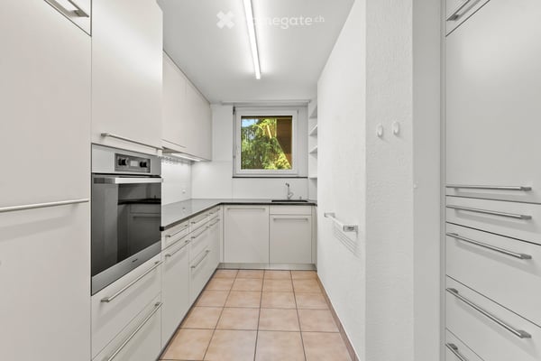 Sonnige, ruhige 5.5-Zimmer-Maisonettewohnung mit Lift im Herzen von Arlesheim 3