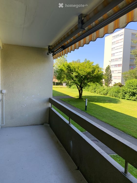 3.5 Zi.-Whg  im 1. OG , Balkon. Besichtigung am Samstag den 17.10.27 .   10.00 Uhr -11.30 Uhr. 5