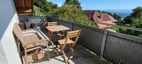 3.5-Zimmer-Wohnung möbliert, Südlage mit Alpenblick – hell, 12 Min. nach Solothurn 3
