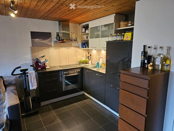 Schöne, gemütliche Wohnung mit Bergblick zu vermieten 3