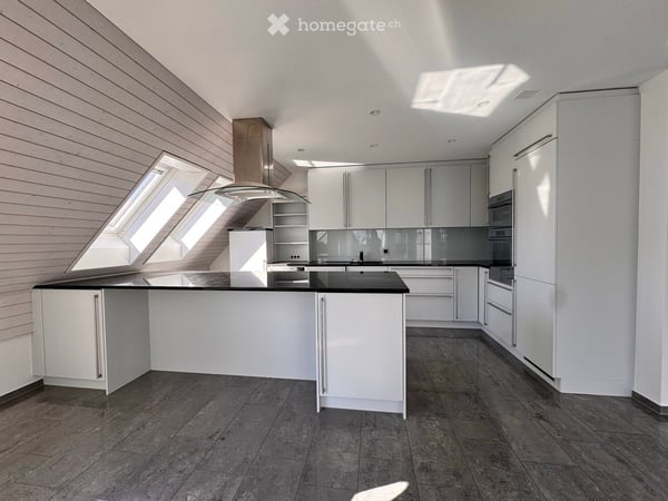 Grosszügige 4.5 Zimmer Maisonette Dachwohnung – 151 m², 2 Balkone & viel Tageslicht 5