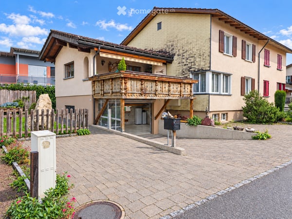 5½-Zimmer-Haus mit Garten und grosser Garage (Mels)