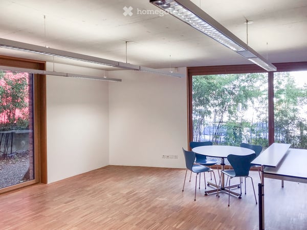 Büro mit Blick in den Bambusgarten – alles inklusive, auch Parkplatz & Reinigung 9