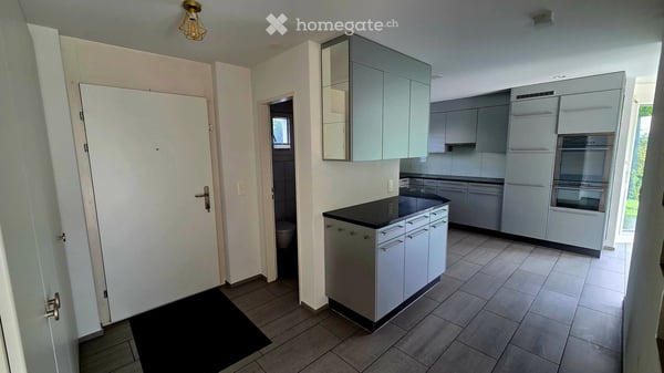 Geräumiges 6.5-Zimmer-Reiheneckhaus in ruhiger Lage in Berikon 7