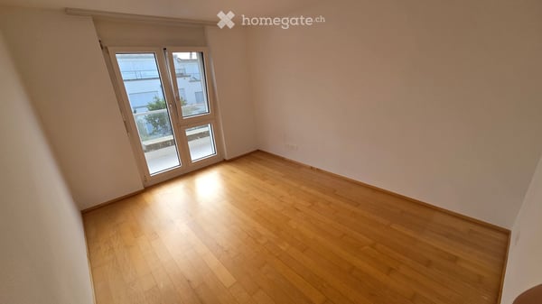 Geräumiges 6.5-Zimmer-Reiheneckhaus in ruhiger Lage in Berikon 10
