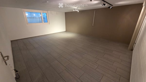 Geräumiges 6.5-Zimmer-Reiheneckhaus in ruhiger Lage in Berikon 17