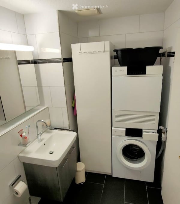 Helle, hochwertig ausgebaute 4.5-Zimmer-Wohnung mit grosszügiger Loggia in Zürich-Affoltern 17