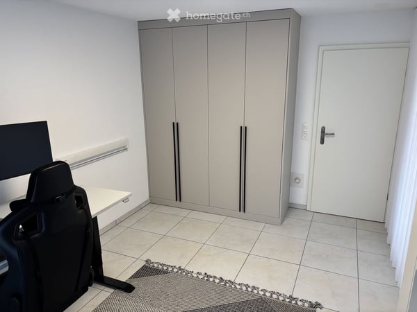 Helle, hochwertig ausgebaute 4.5-Zimmer-Wohnung mit grosszügiger Loggia in Zürich-Affoltern 11