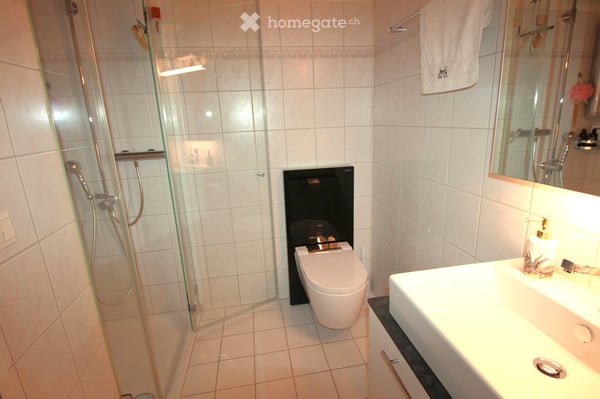 Charmante 6.5-Zimmer-Maisonette-Wohnung mit Galerie, Balkon und schöner Aussicht in Gebertingen 11