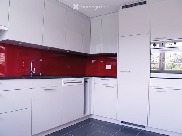 Lichtdurchflutete Dachmaisonette im Zentrum von Teufen – mit 2 Tiefgaragenplätzen 14