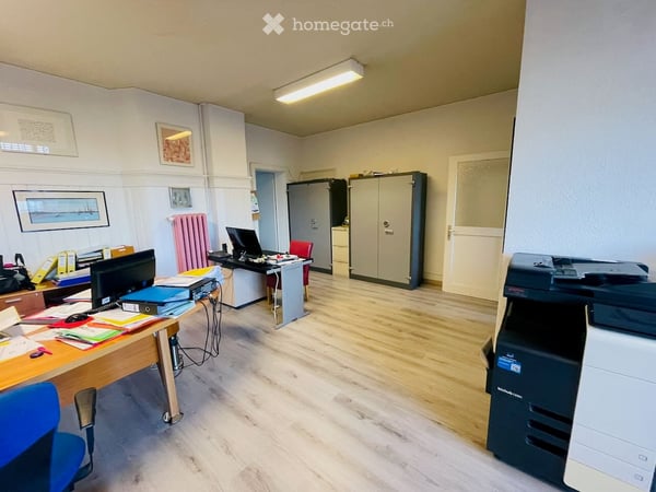Bureau à Territet 2