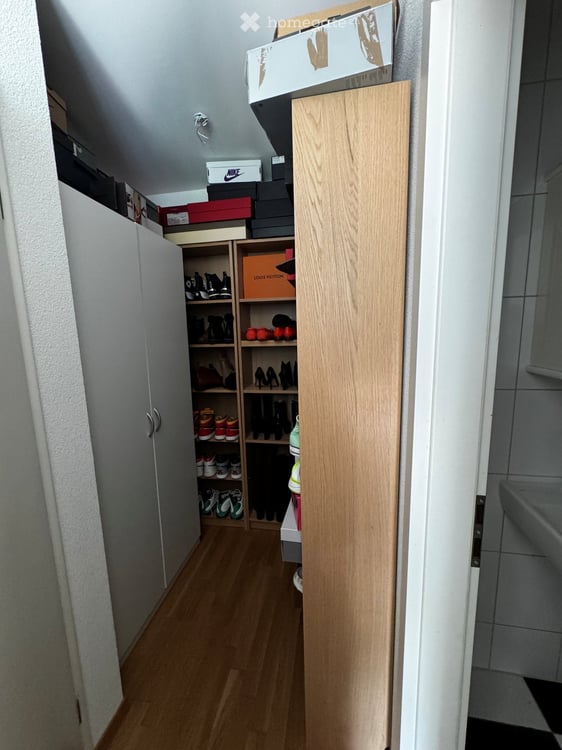 Appartement de 4.5 pièces en PPE avec cave au rez-de-chaussée et place de parc intérieure 8