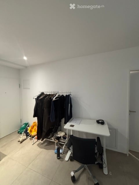 Studio in Zürich, balcony plus own washer/dryer and dishwasher 3