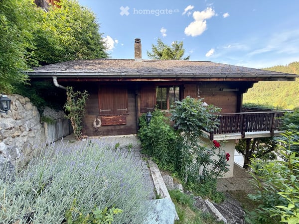 Toplage im Zentrum: Chalet mit 2 Wohneinheiten 2