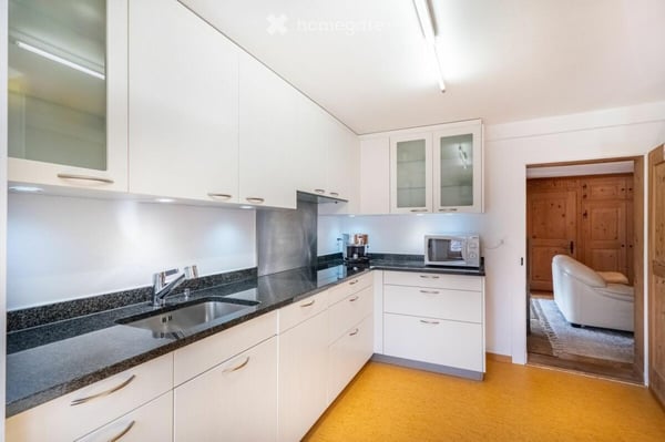 Möblierte 2.5-Zimmer-Wohnung in Ftan – Saison- oder Jahresmiete 3