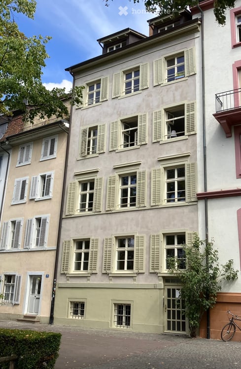Einmalige Chance - 3.5-Zimmerwohnung mit Rheinblick in Basel 2