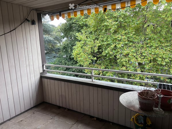 Gemütliche 2.5 Zimmer Dachwohnung in Bern 3