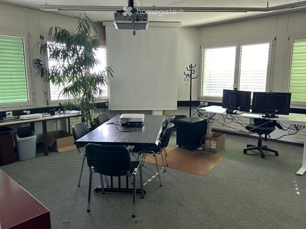 Bureaux à louer 200.-/m2/année sur Bussigny 4