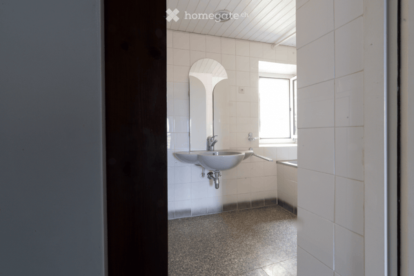 Charmante 5.5-Zimmer-Dachwohnung in Cademario – Historisches Tessiner Juwel 4