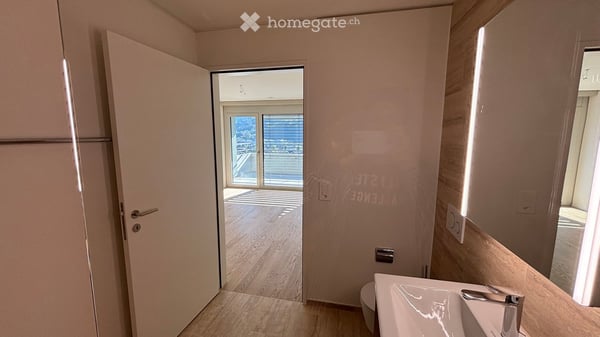 Exklusive 5,5-Zimmer-Wohnung im Pilatus-Tower 6