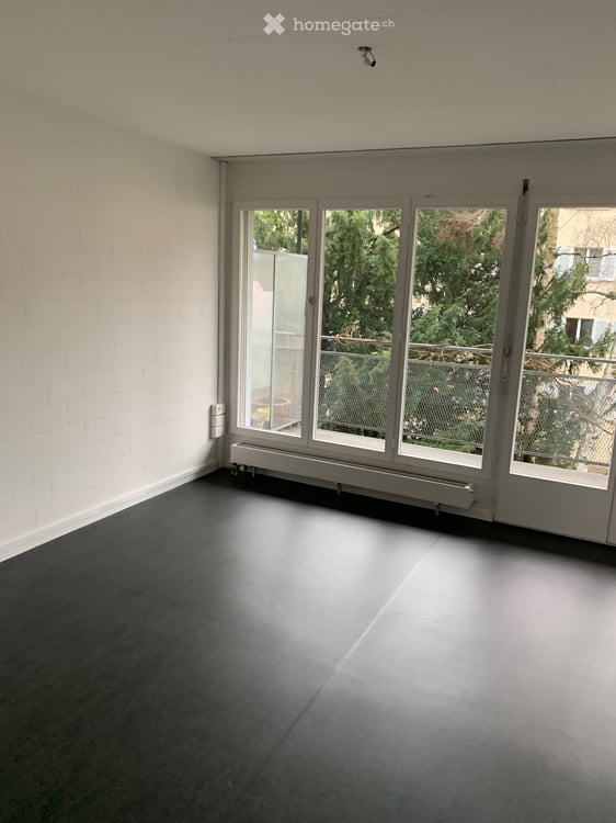 Grosszügige 2.5-Zimmerwohnung mit Balkon 4