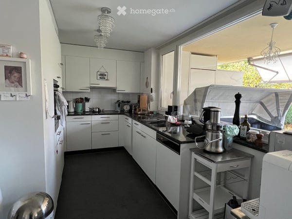Wunderschöne 3.5-Zimmer-Eck-Gartenwohnung mit grosszügigem, überdachtem Gartensitzplatz in Sursee 4