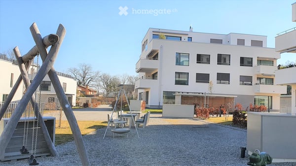Moderne schöne 3.5 Zimmer Wohnung in Langwiesen mit Balkon ZH 10