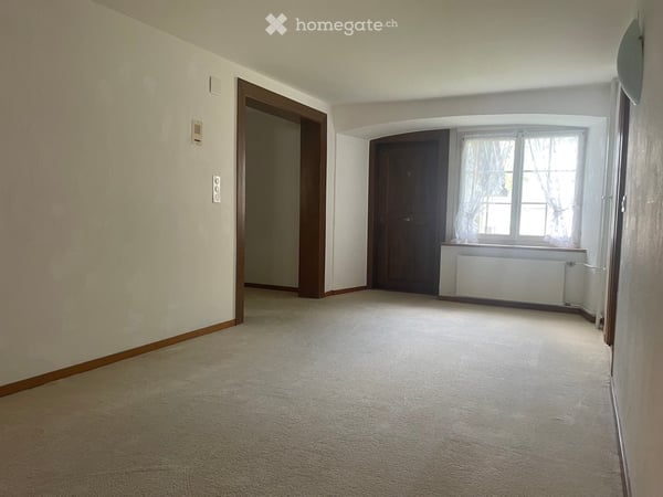 Ein Zuhause mit Geschichte – charmante Altbauwohnung in Mollis 7