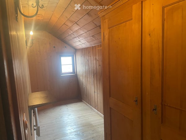 Ein Zuhause mit Geschichte – charmante Altbauwohnung in Mollis 25