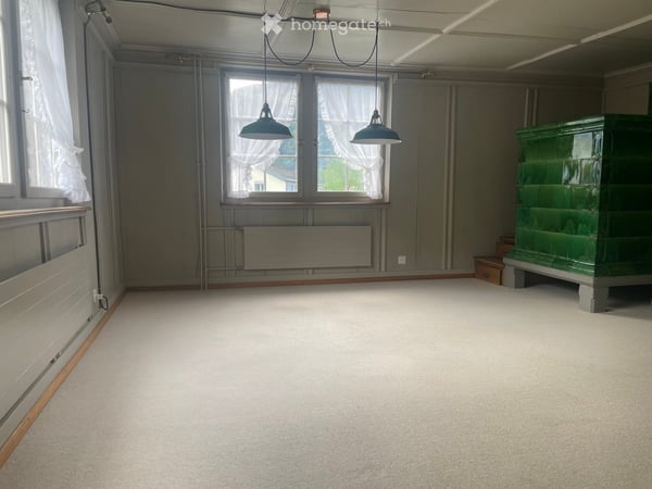 Ein Zuhause mit Geschichte – charmante Altbauwohnung in Mollis 13