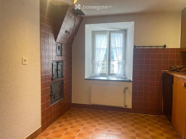 Ein Zuhause mit Geschichte – charmante Altbauwohnung in Mollis 9