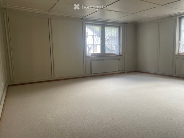 Ein Zuhause mit Geschichte – charmante Altbauwohnung in Mollis 14
