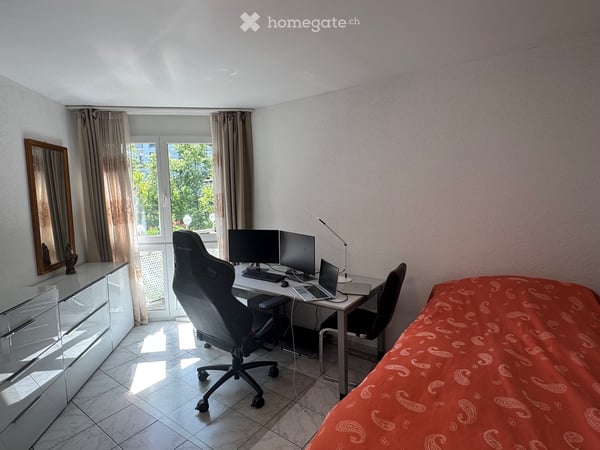 Attraktive 4.5-Zimmer-Wohnung im 2. OG mit grosszügigem Balkon 9