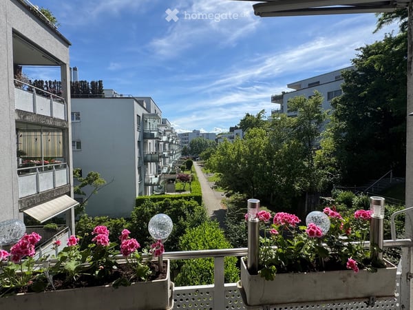 Attraktive 4.5-Zimmer-Wohnung im 2. OG mit grosszügigem Balkon 6