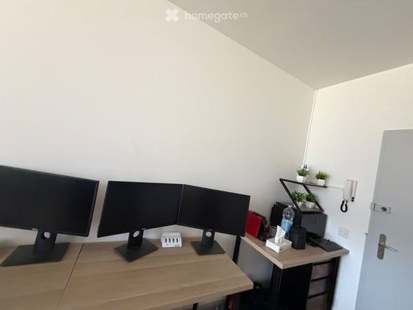 Ufficio panoramico Chiasso vicinanze Stazione 10