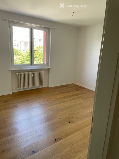 4-Zimmerwohnung neu saniert, ruhige gelegen Nähe Bahnhof 11