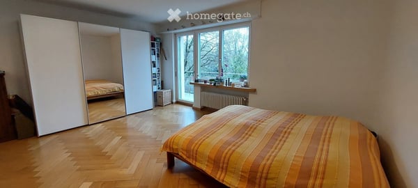 Grosszügige 2.5-Zimmer-Wohnung an zentraler Lage in Zürich 2